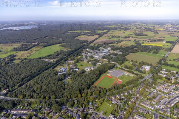 Aerial view, Schill barracks with sports field in the district Blumenkamp in Wesel, Lower Rhine,
