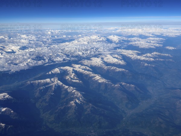 View from an altitude of 11000 metres to Großvenediger 3510 metres in the centre of the picture,