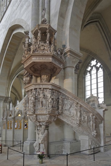 Renaissance pulpit by Christoph Kapup 1597 made of alabaster, stonemasonry, craftsmanship,
