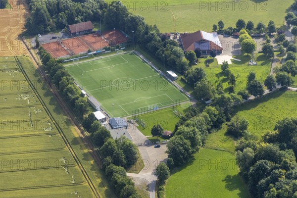Aerial view, sports ground DJK - Blau Weiß Büderich, Kuniberthalle Büderich Schützenhalle with