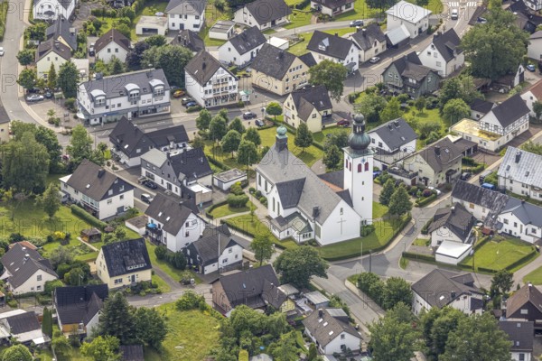 Aerial view, Roman Catholic parish church of St. Kunibertus, Hünsborn, Wenden, Sauerland, North