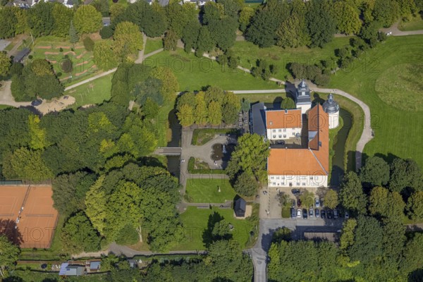 Aerial view, Schloss Haus Martfeld in the district of Lindenberg in Schwelm, Ruhr area, North