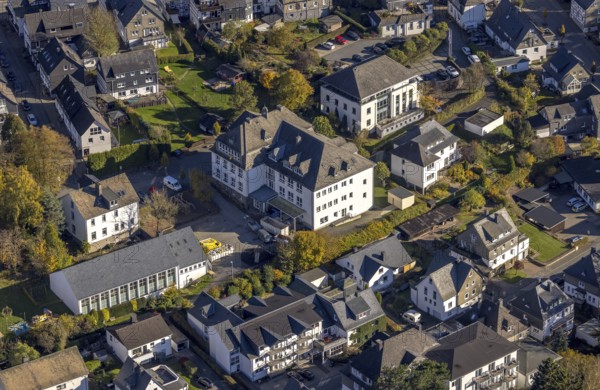 Aerial view, primary school Bad Fredeburg in the district Fredeburg in Schmallenberg, Sauerland,