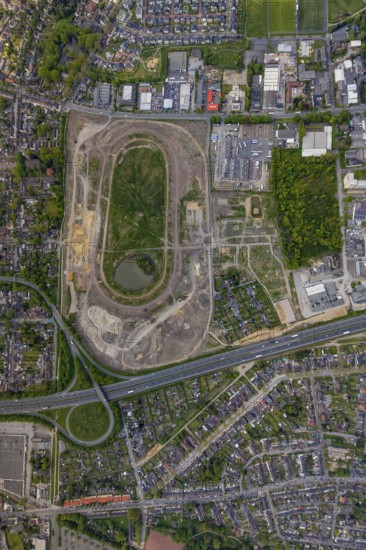 Aerial view of the former trotting track in the Hillerheide district, ISEK project Wohnen am