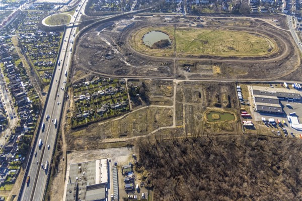 Aerial view, Former racecourse becomes a residential neighbourhood, Project Living by the lake at