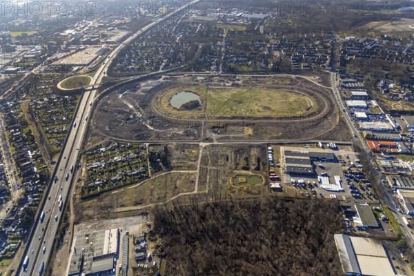 Aerial view, Former racecourse becomes a residential neighbourhood, Project Living by the lake at