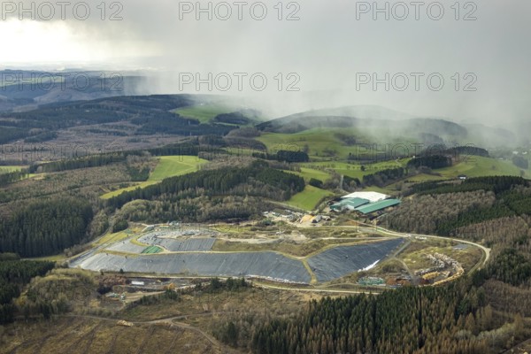 Aerial view, Olper Entsorgungszentrum GmbH, Oberveischede Unterneger, Olpe, Sauerland, Kreis Olpe,