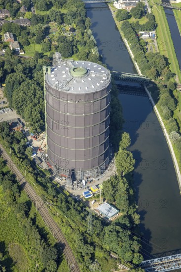 Aerial view, Gasometer Oberhausen at the Rhine-Herne Canal in Borbeck, Oberhausen, Ruhr area, North