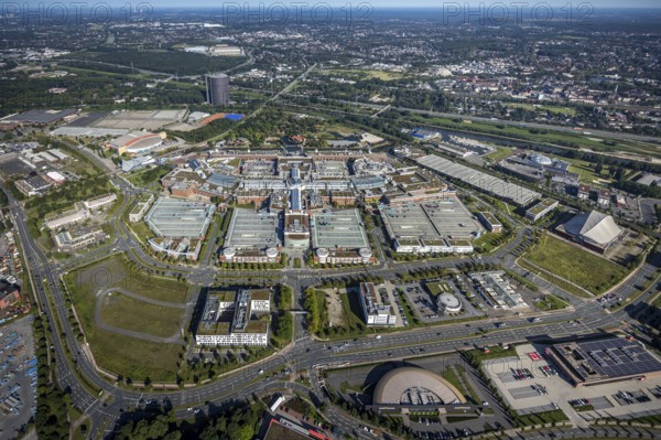 Aerial view, Centro Oberhausen shopping centre with gasometer and König-Pilsener-ARENA in Borbeck,