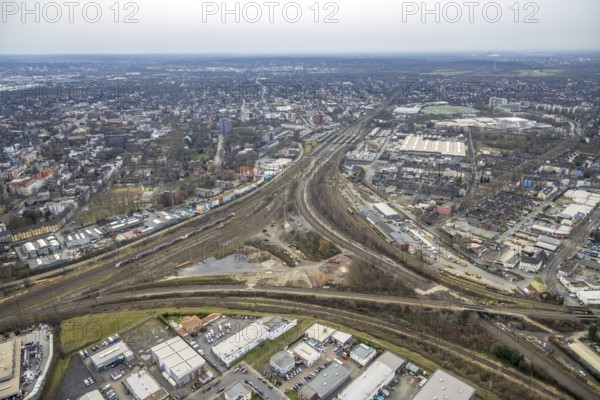Aerial view, railway triangle, new flats planned on former tyre dealer Vergölst site,