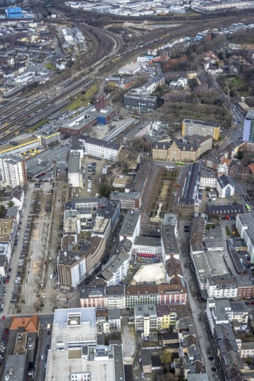 Aerial view, Bert-Brecht-Haus, Paul-Reusch-Straße, Friedensplatz, police station, house facade
