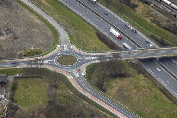 Aerial view, roundabout Weißensteinstraße at the motorway A3, Schwarze Heide, Oberhausen, Ruhr