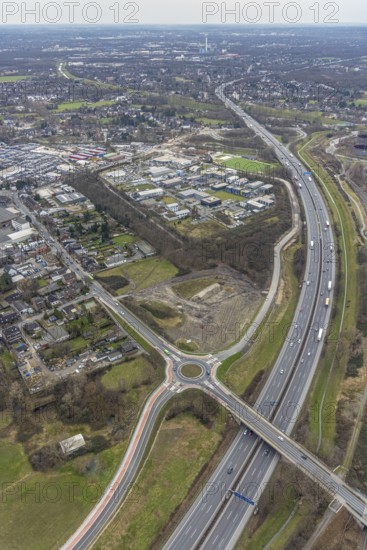 Aerial view, roundabout Weißensteinstraße at the motorway A3, Schwarze Heide, Oberhausen, Ruhr