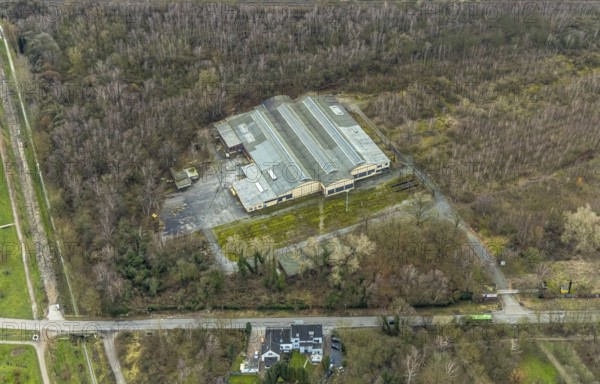 Aerial view, Newag Maschinenbau im Wald, Borbeck, Oberhausen, Ruhr area, North Rhine-Westphalia,
