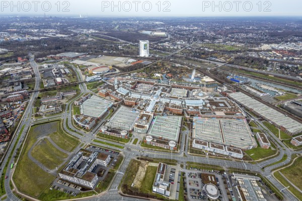 Aerial view, CentrO Oberhausen shopping centre, renovation work on the covered gasometer, Borbeck,