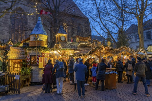Göttingen Christmas Market at dusk, Göttingen, Lower Saxony, Germany
