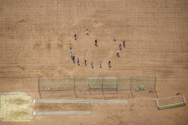 Aerial view, teenagers on sports field of Broich secondary school, Broich - Ost, Mülheim an der