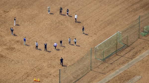 Aerial view, teenagers on sports field of Broich secondary school, Broich - Ost, Mülheim an der