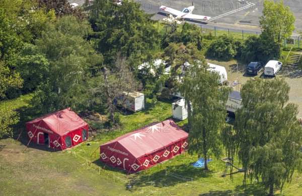 Aerial photo, airport Essen/Mülheim, puppet theatre tents, Holthausen - south-east, Mülheim an der
