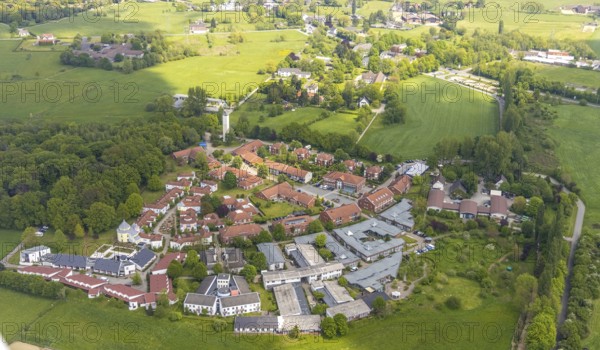 Aerial view, Das Dorf - Wohnen im Alter, Saarn - Süd, Mülheim an der Ruhr, Ruhr area, North