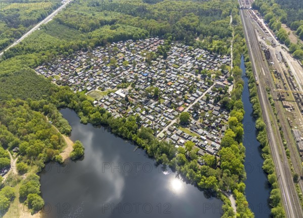 Aerial photo, leisure domicile Entenfangsee, permanent campers, Am Entenfang, Saarn - Süd, Mülheim
