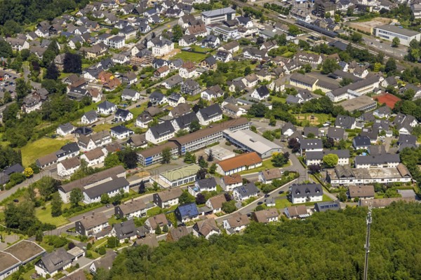 Aerial view, St. Nikolaus-Schule, Janusz-Korczak-Schule, AQUATIK Schwimmschule und Bäderverwaltung,
