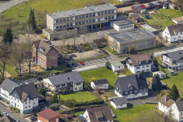 Aerial photo, Adolf-Wurmbach-Grundschule Eichen, Eichen, Kreuztal, Sauerland, North