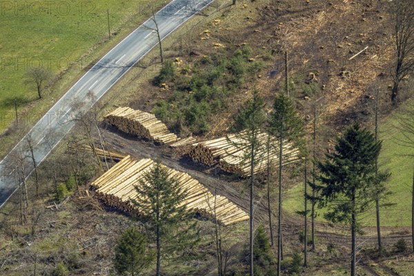 Aerial photo, forest damage at Kihlenberg, wood pile, damaged wood, Kruberg, Kirchhundem,