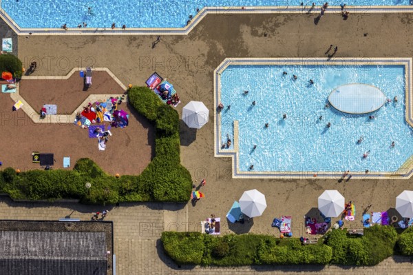 Aerial view, children's pool at GSW Freibad Kamen-Mitte, Kamen, Ruhr area, North Rhine-Westphalia,