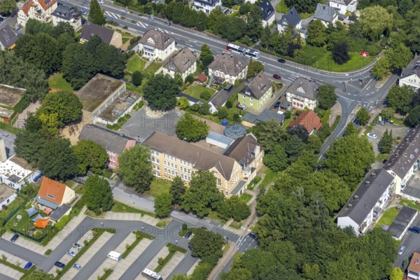 Aerial view, Diesterwegschule in the district Kolonie Tannenberg, Kamen, Ruhr area, North