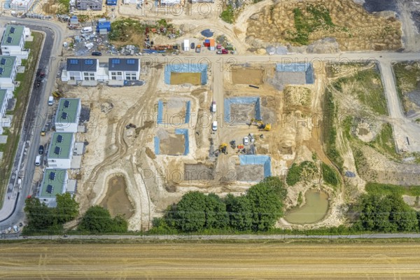 Aerial view, construction site and new building, Emscherquelle residential park, former Emscher