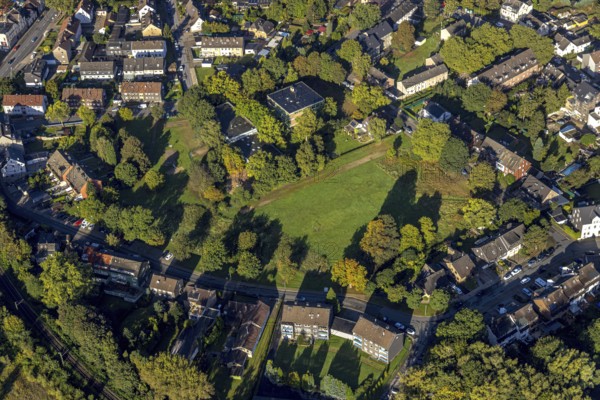 Aerial view, Städt. Kindergarten Drögenamp und FußballWiese im Stadtteil Baukau-West in Herne, Ruhr