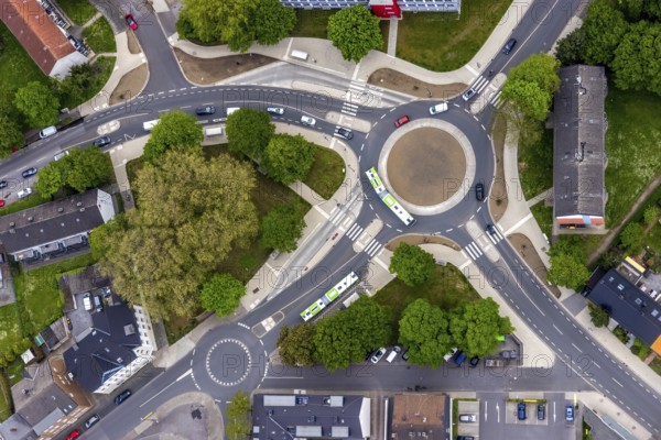 Aerial view, new roundabout Dorneburger Straße, Bielefelder Straße, Königstraße, Schule an der