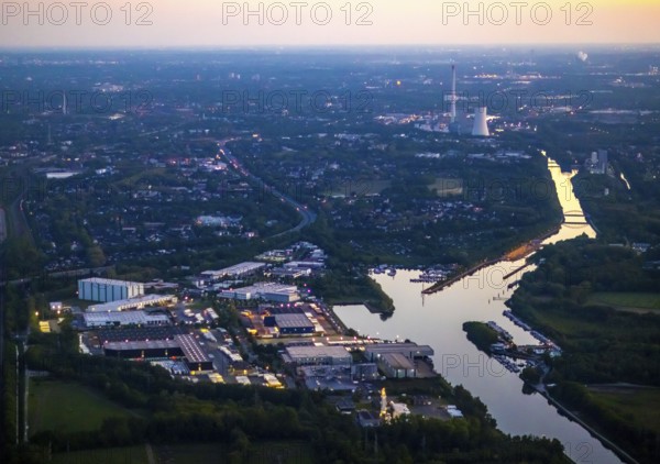 Aerial view, Herner Meer, Rhine-Herne Canal, Friedrich der Große industrial estate, Herne-East