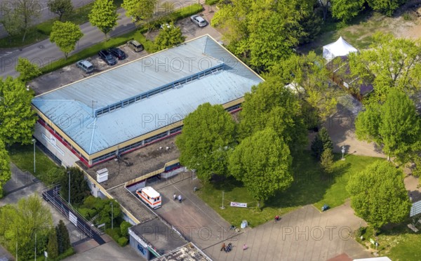 Aerial photo, current vaccination centre in the sports hall in Revierpark Gysenberg, Börnig, Herne,
