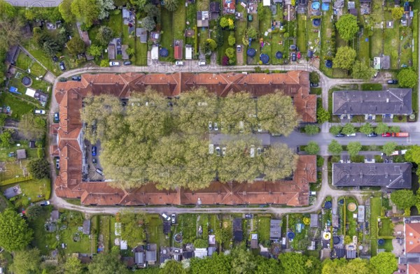 Aerial view, residential estate Teutoburgiahof with greenery in the inner courtyard, Börnig, Herne,