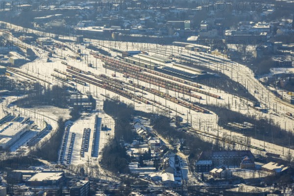 Aerial view, Wanne-Eickel main station, signal box, railway tracks in the snow, Baukau-West, Herne,