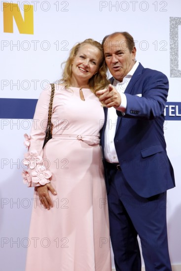 Wolfram Kons and Alexa Apermann arriving at the Bertelsmann Summer Party 2025 at the Bertelsmann