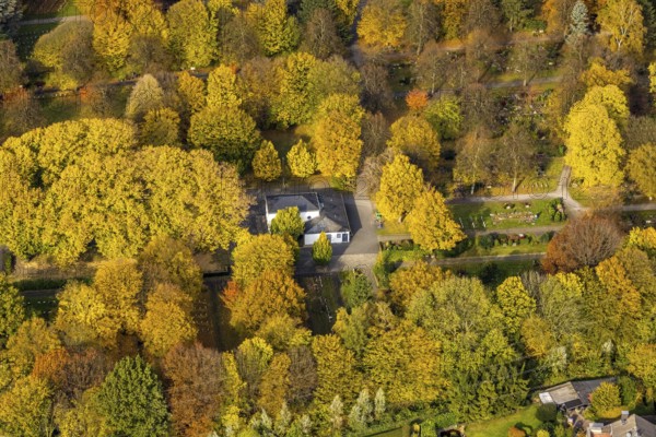 Aerial view, autumn colours at Brauck cemetery in the Brauck district of Gladbeck, Ruhr area, North