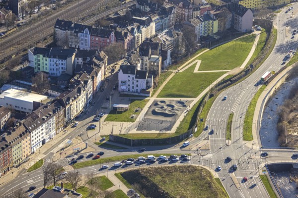 Aerial view, Wehringhauser Straße and river Ennepe, Bohne Park Hagen, Wehringhausen, Hagen, Ruhr