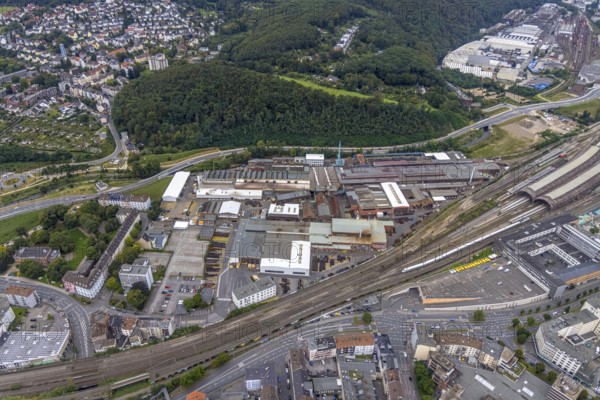 Aerial view, Deutsche Edelstahlwerke Schwanenstraße at Hagen main station and forest area