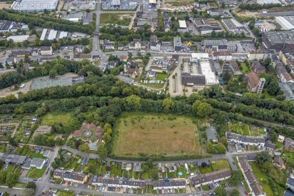 Aerial view, Waldorf Kindergarten next to the former Am Quambusch sports ground. A residential