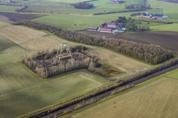 Aerial view Radbod colliery shaft 6, sinking tower field Donar farm Kurrick on Nordicker Straße in