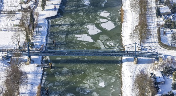 Aerial view, pedestrian bridge over the Datteln-Hamm Canal on the road Im Fuchswinkel near the