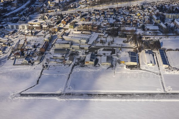 Aerial photo, airfield EDLH, snow-covered areas, winter, cleared runway, centre, Hamm, Ruhr area,