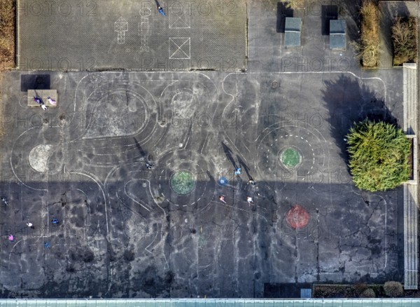 Aerial photo, schoolyard in Corona times, Maximilianschule Hamm, traffic training area in the
