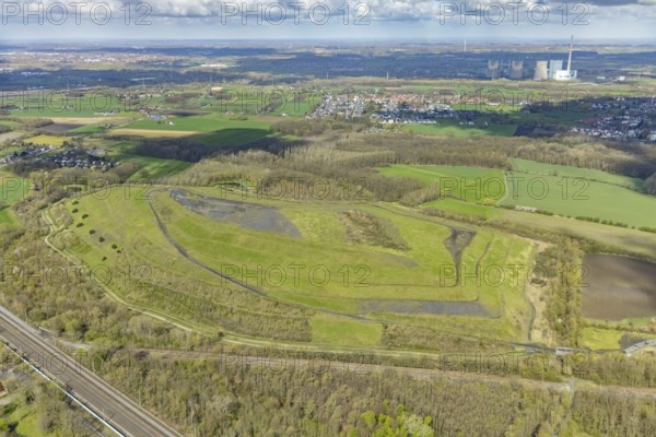 Aerial view, Sundern spoil tip, Pelkum, Hamm, Ruhr area, North Rhine-Westphalia, Germany, spoil