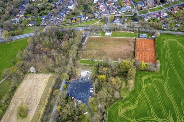 Aerial view, sports field Dolberger Straße with tennis courts near Heessen Castle, Lippeauen,