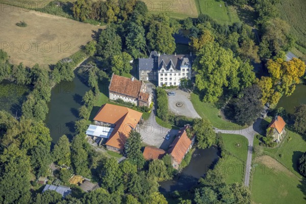 Aerial view, Ermelinghoff Castle in the Bockum-Hövel district of Hamm, Ruhr area, North