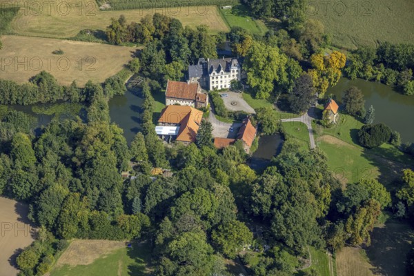 Aerial view, Ermelinghoff Castle in the Bockum-Hövel district of Hamm, Ruhr area, North